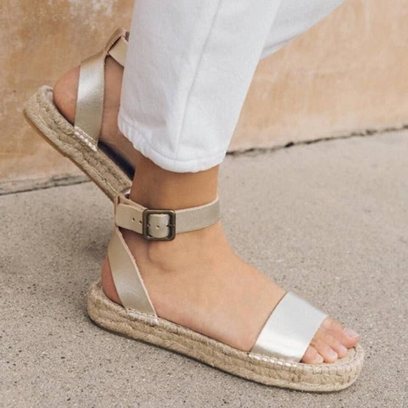 💋$165💋 Soludos Cadiz sandal platinum